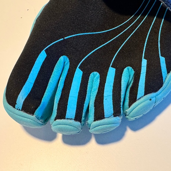 FILA Skeletoes Black + Blue, Women’s 9, Water shoes  5PK001EX-003 - Picture 7 of 14